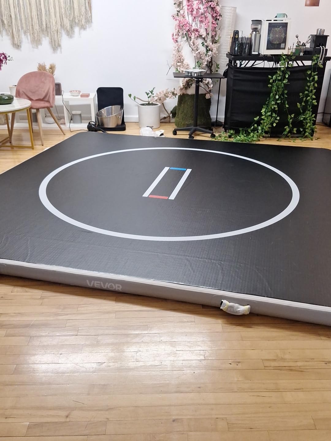 VEVOR Wrestling Mat, Martial Arts Thick Mat for Home Gym Exercise, PVC or Inflatable Training Mats with Circles, for Gymnastics, Tatami, Jiu Jitsu BJJ MMA Judo, Black customer photo 1