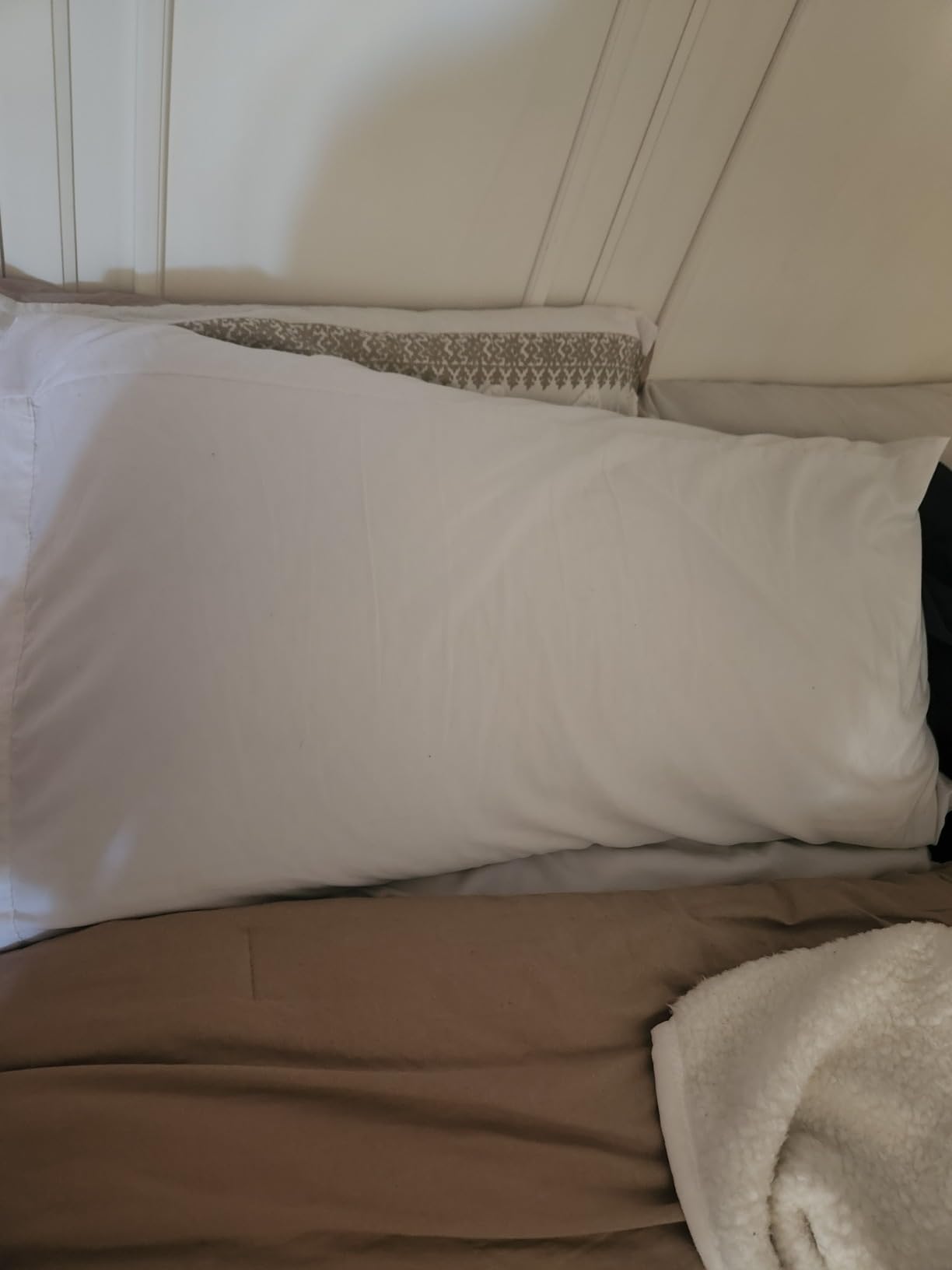 NTCOCO Shredded Memory Foam Bed Pillows for Sleeping Standard Size Set of 2, with Washable Removable Hypoallergenic Sleep Pillow for Back and Side Sleeper customer photo 2