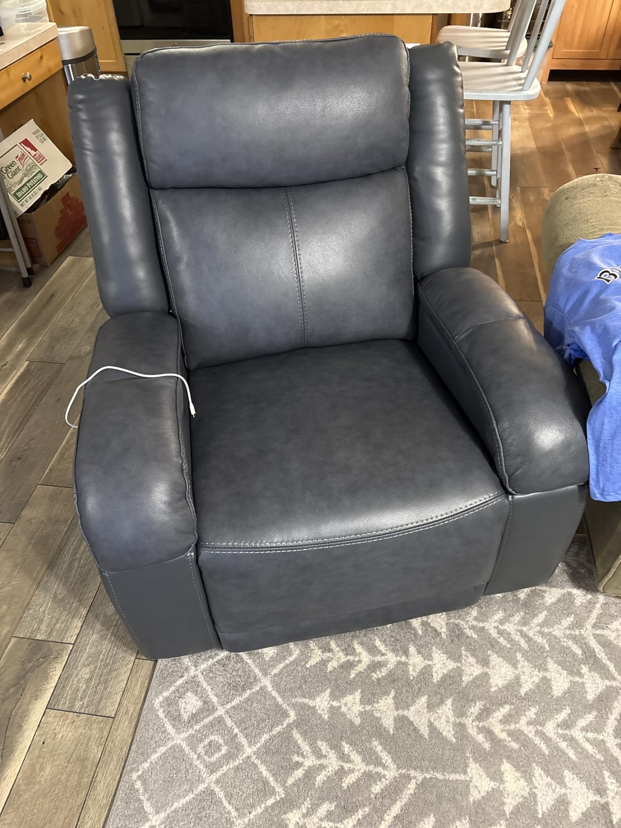 Watson & Whitely Oversized Genuine Leather Power Recliner Chair, Navy Blue customer photo 1