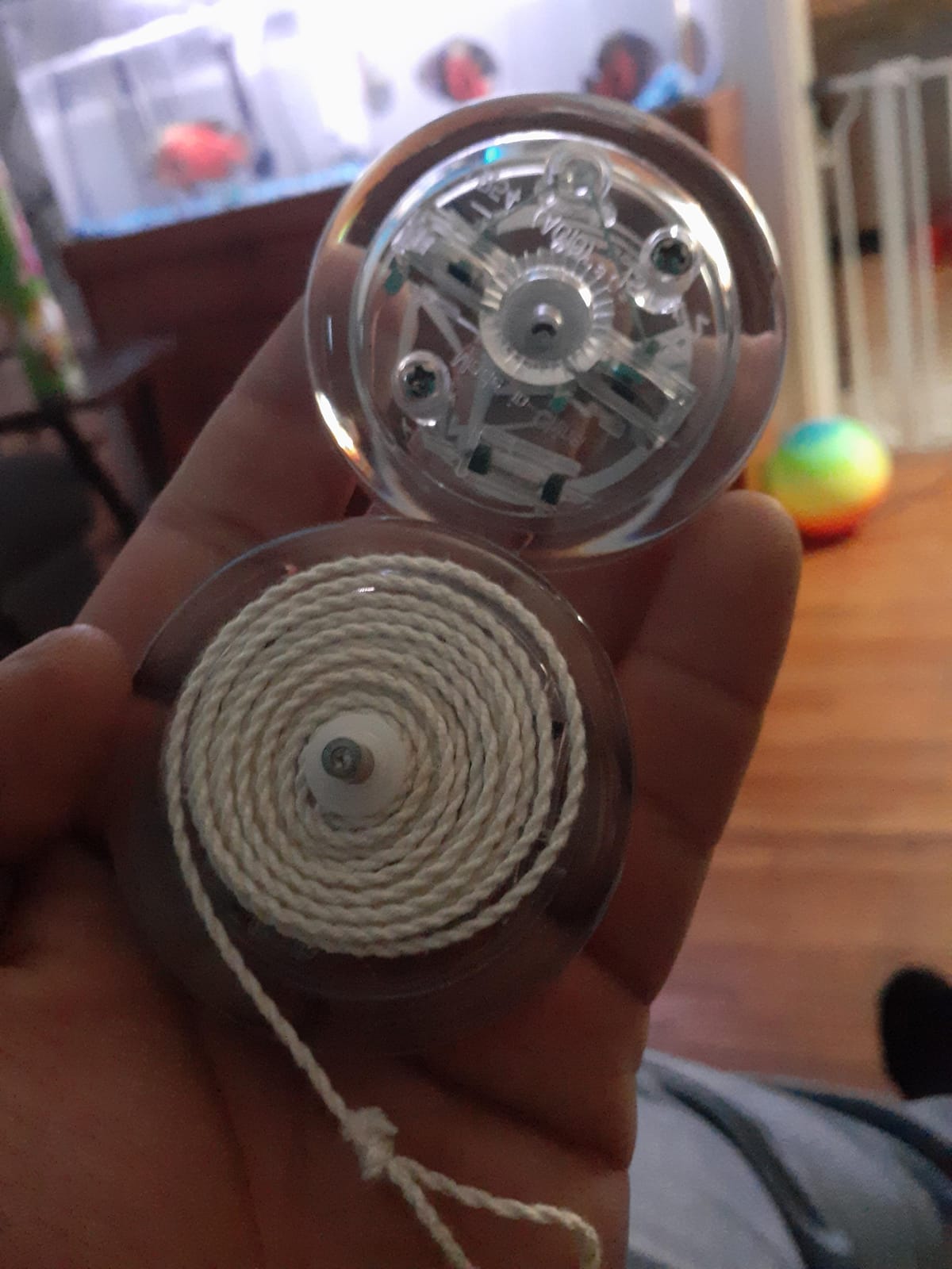 Yomega Yoyo Legendary Spinners Packs - Beginner, Intermediate and Pro Level String Trick Play. Includes 5 Extra Strings + 3 Month Warranty (Brain Fireball Black Cap Spectrum) customer photo 2