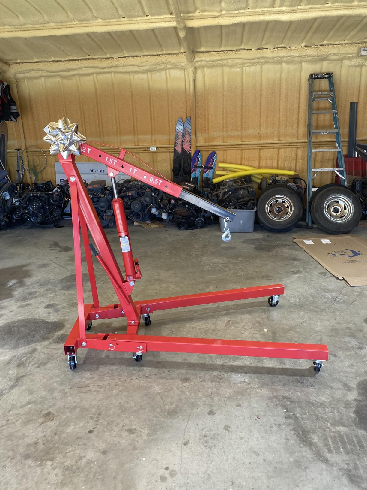 2 Ton Hydraulic Engine Hoist Crane, Folding Heavy-Duty Cherry Picker with 6 Locking Wheels & 4 Boom Positions, for Truck/SUV Engines, Garage Workshop, Industrial Lifting (Net Wt. 157 lbs) customer photo 2