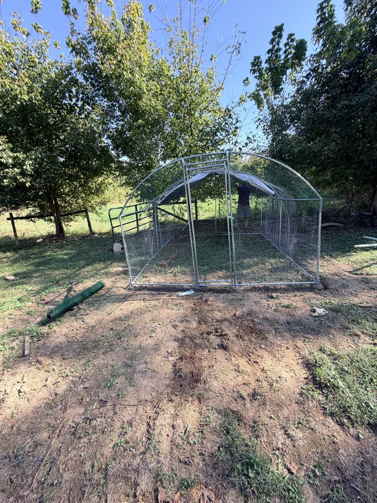 VEVOR Large Metal Chicken Coop,6.6 x 3.3 x 6.6 ft, Walk-in Chicken Run House with Waterproof Cover & Sturdy Frame, Spire Roof Poultry Cage Duck Pen for Rabbit Hen Goose Outdoor Backyard Farm Use customer photo 2