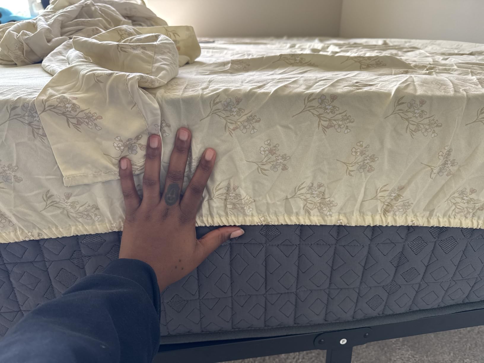14 inch Medium Firm Mattress Queen, Hybrid Mattress with Back and Lumbar Hip Support, Fiberglass Free, 365 Nights Trial, 10 Years Warranty customer photo 1