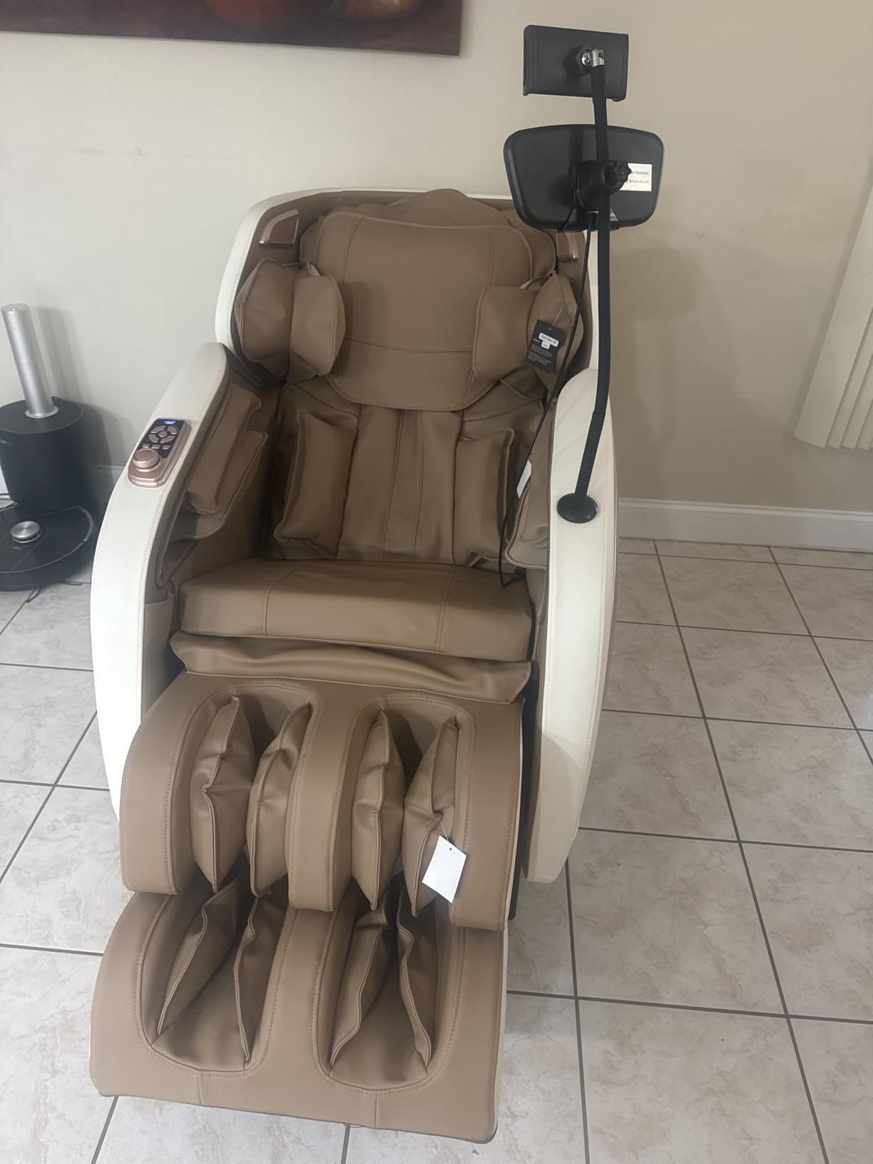 Mazzup Full Body Zero Gravity Shiatsu Massage Chair with Fully Assembled, LCD Screen, Shortcut Keys, USB Charging Port, Heat, for Loved Ones, Parents, Black customer photo 1
