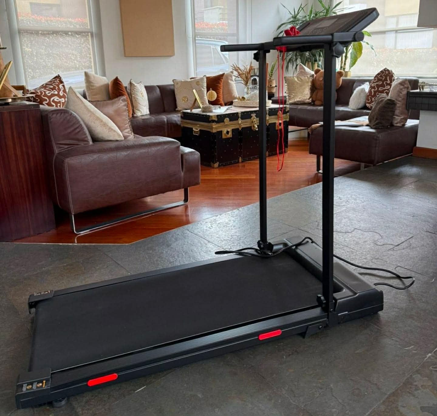 KASSADIN Electric Walking Pad Treadmill with Handle Bar Incline for Home, Portable Walking Pad Treadmill with Handles for Home Small, 3.0HP Mini Under Desk Treadmill for Exercising, 0.6-7.6MPH, 350LB customer photo 2