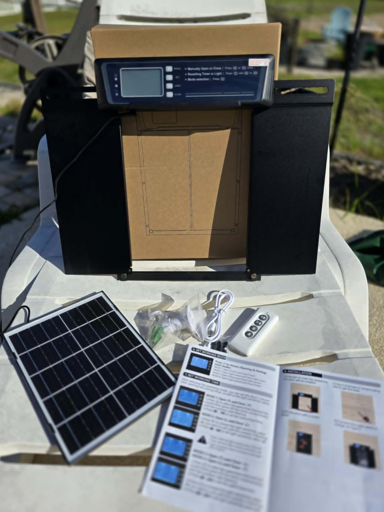 Large Size Automatic Chicken Coop Door Solar Powered - Timer/Light Sensor customer photo 1