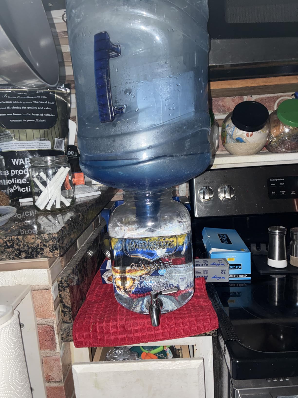 DD&HAPP 2 Gallon Glass Drinks For Parties With Stand.Stainless Steel Spigots & Metal Stand,Large Capacity Beverage Dispenser for Party,Infused Water,Iced Tea,Lemonade,Outdoor,Commercial Use. customer photo 2