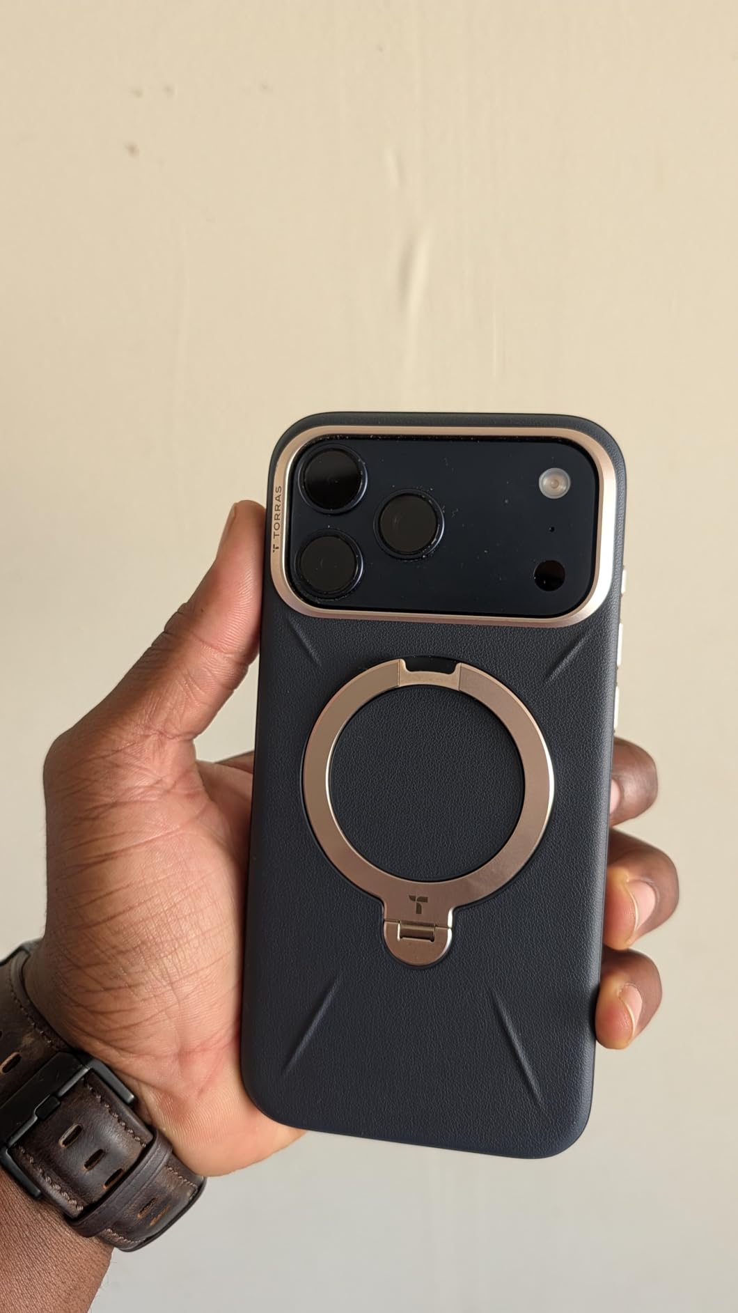 TORRAS Q3 VegSkin for iPhone 17 Pro Max Case Leather, 360 Spin Magnetic Stand, Fit for MagSafe, Camera Control, Shockproof Premium Organic Silicone Leather Phone Case customer photo 2