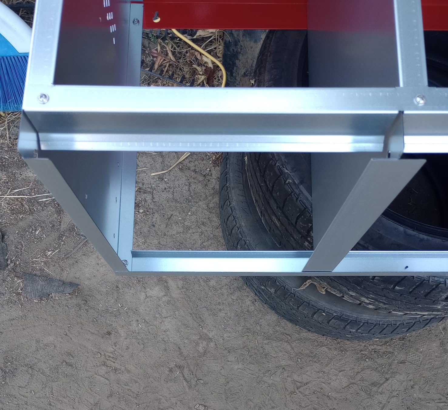 Chicken Nesting Boxes, Roll Away Nest Box for Egg Collector, 6 Holes Orange customer photo 2