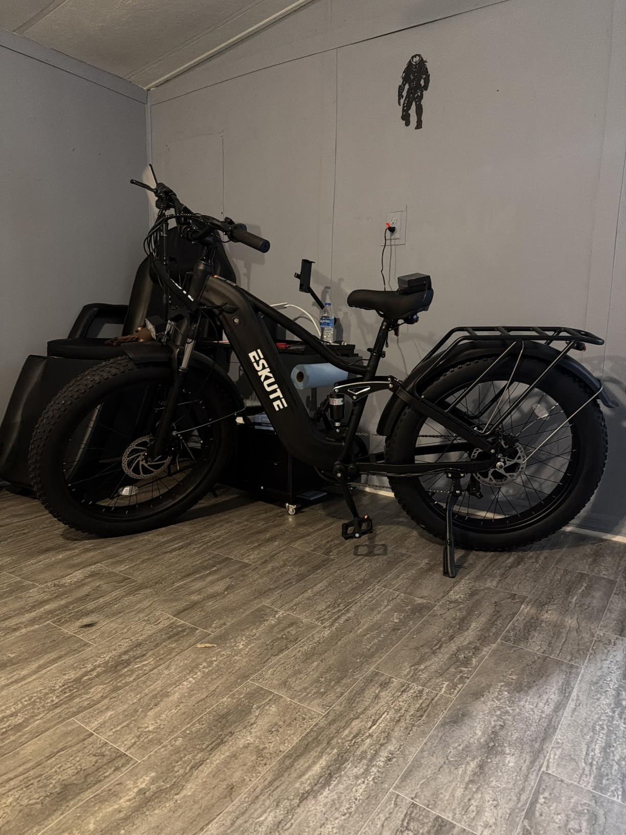 ESKUTE Electric Bike for Adults - 48V20.8Ah Battery Hunting Ebike up to 86 Miles, 32+MPH, Peak 1800W, 26x4.0 Fat Tire Step-Over 8-Speed Full Suspensions Mountain E-Bike customer photo 1