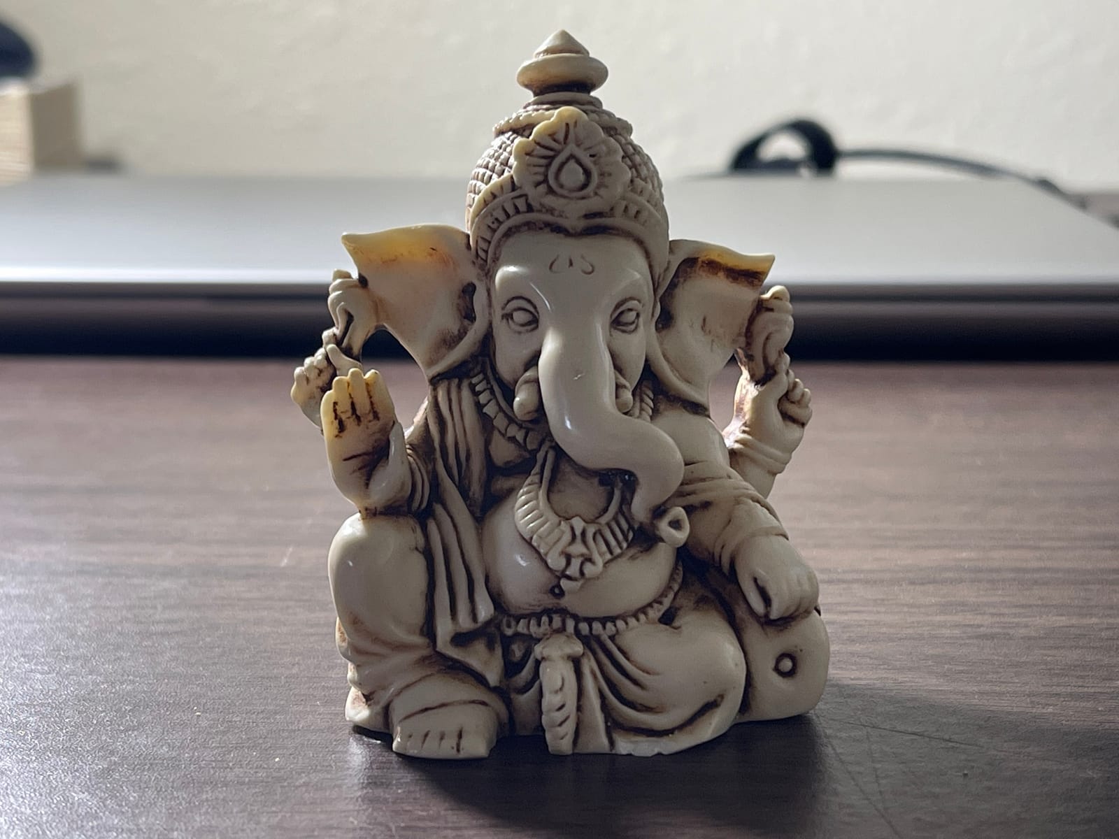 3.5” Lord Ganesh/Ganesha Statue Sculpted in Great Detail with Antique Finish Ganesh Idol for Car/Home Decor/Mandir/Gift. Hindu God Idol. (Marble White Finish) customer photo 1