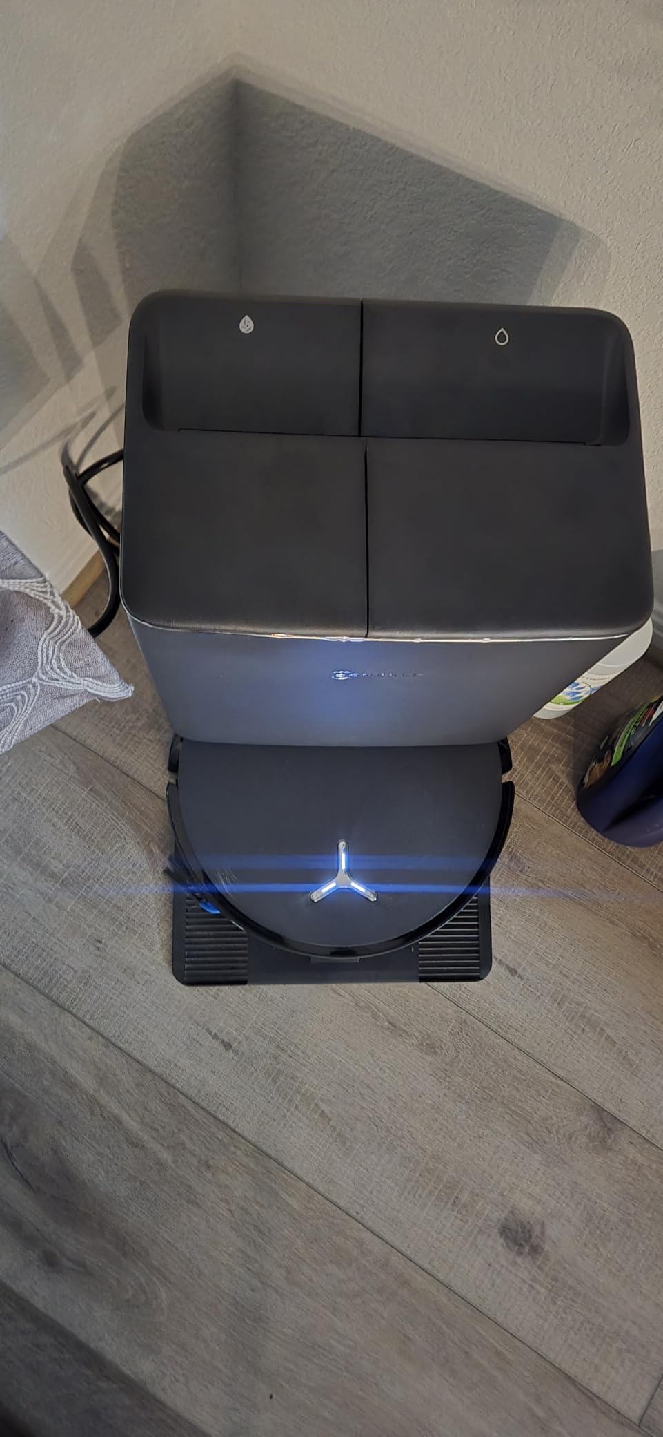 ECOVACS DEEBOT T90 PRO Omni Robot Vacuum and Mop, 30000Pa Blast Suction customer photo 2
