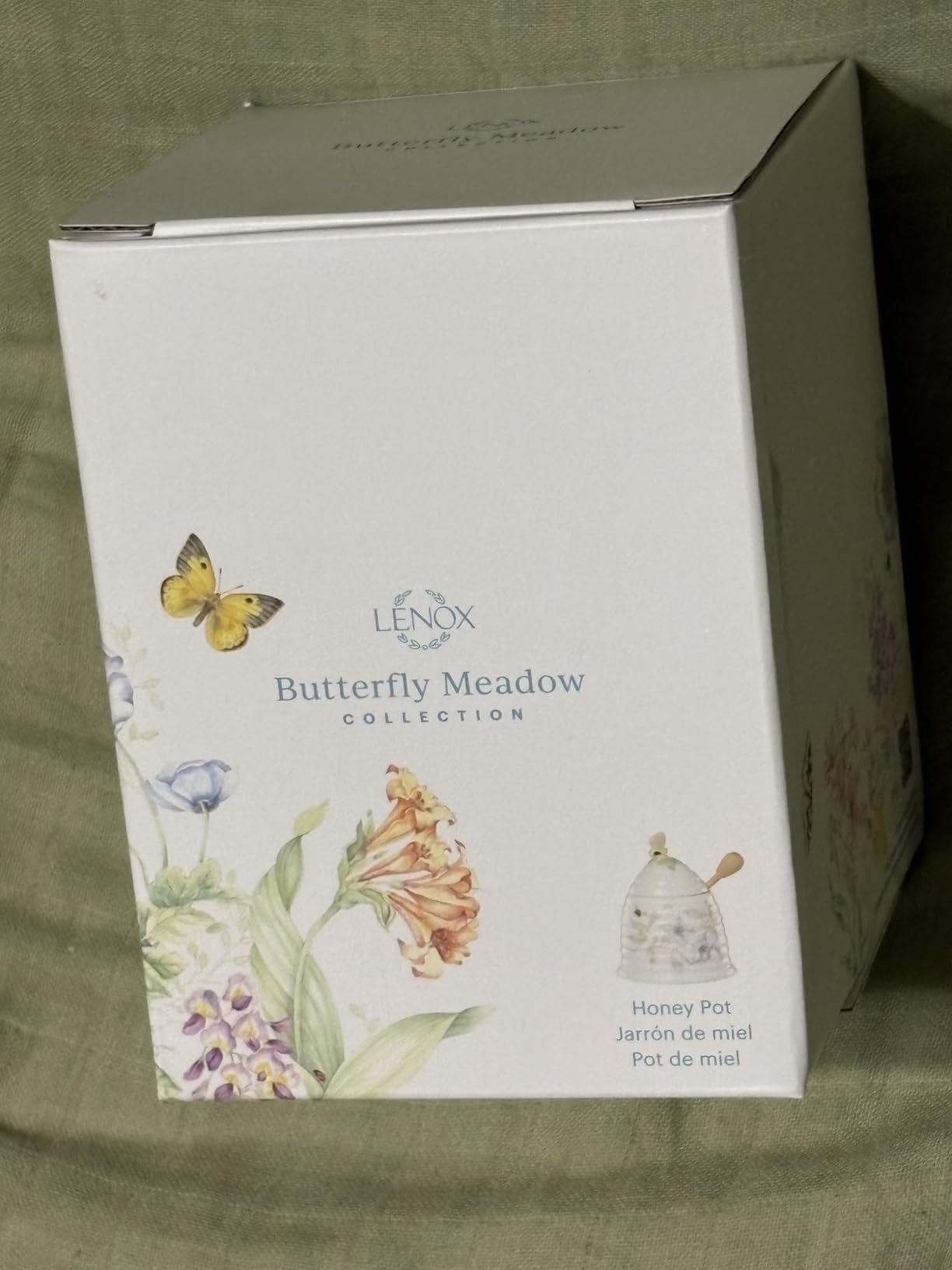 Butterfly Meadow Beehive Porcelain Honey Pot, 10oz customer photo 2