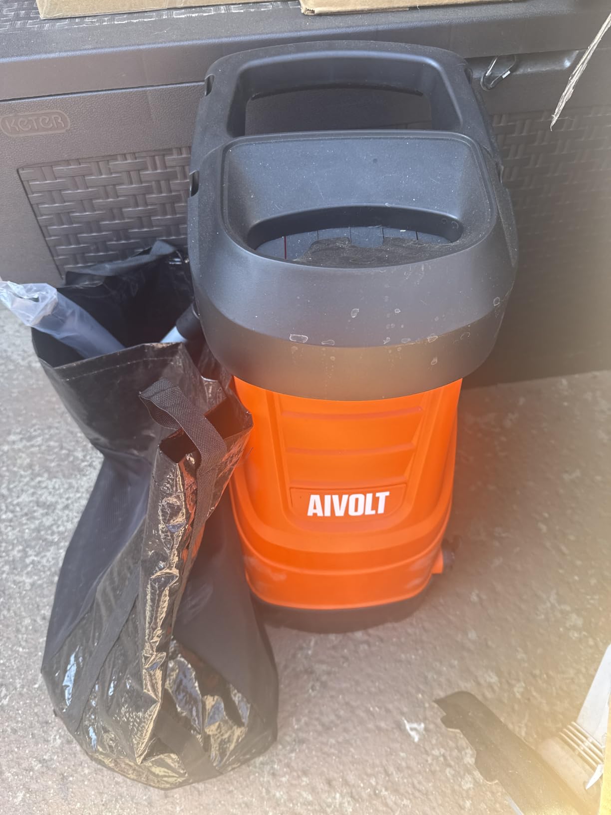 AIVOLT Electric Wood Chipper, 15-Amp Chipper Shredder customer photo 2