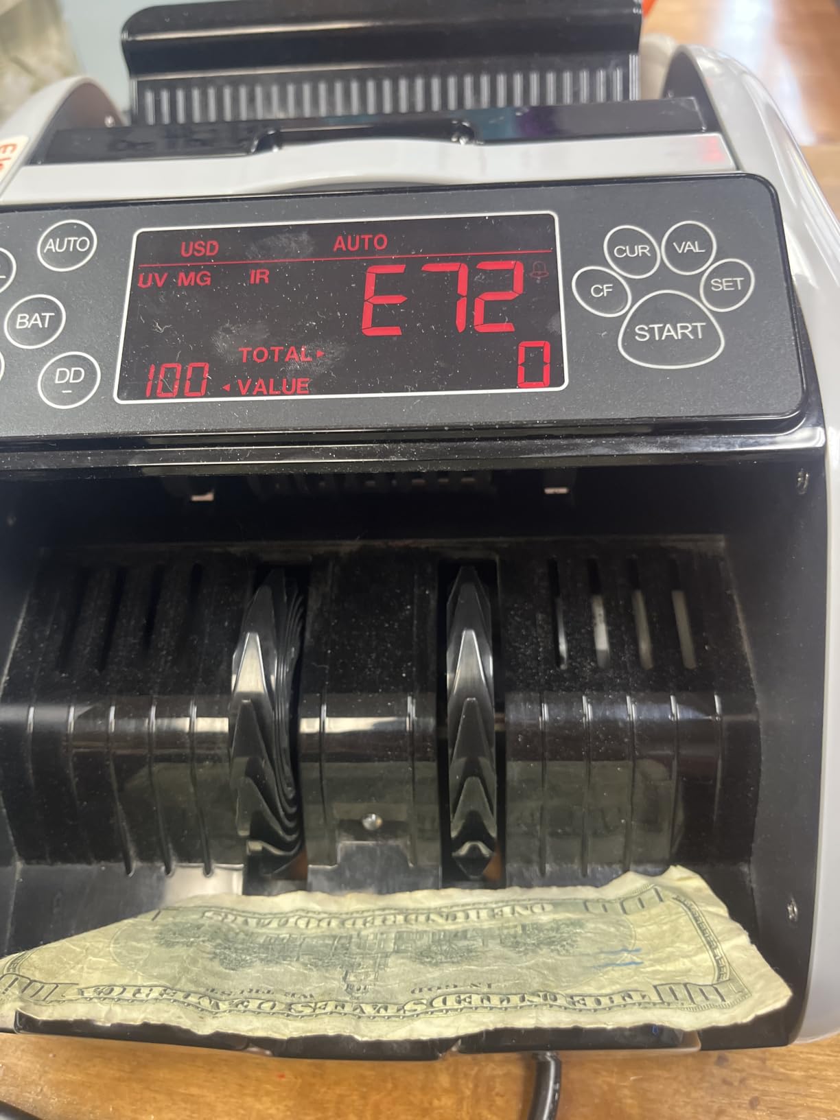 VEVOR Mixed Denomination Money Counter Machine, 1200 Notes/Minute, Cash Counter with Value Count, UV/MG/IR/DD/DBL/HLF/CHN Counterfeit Detection, TFT Display, Money Counting Machine for Dollar and Euro customer photo 1