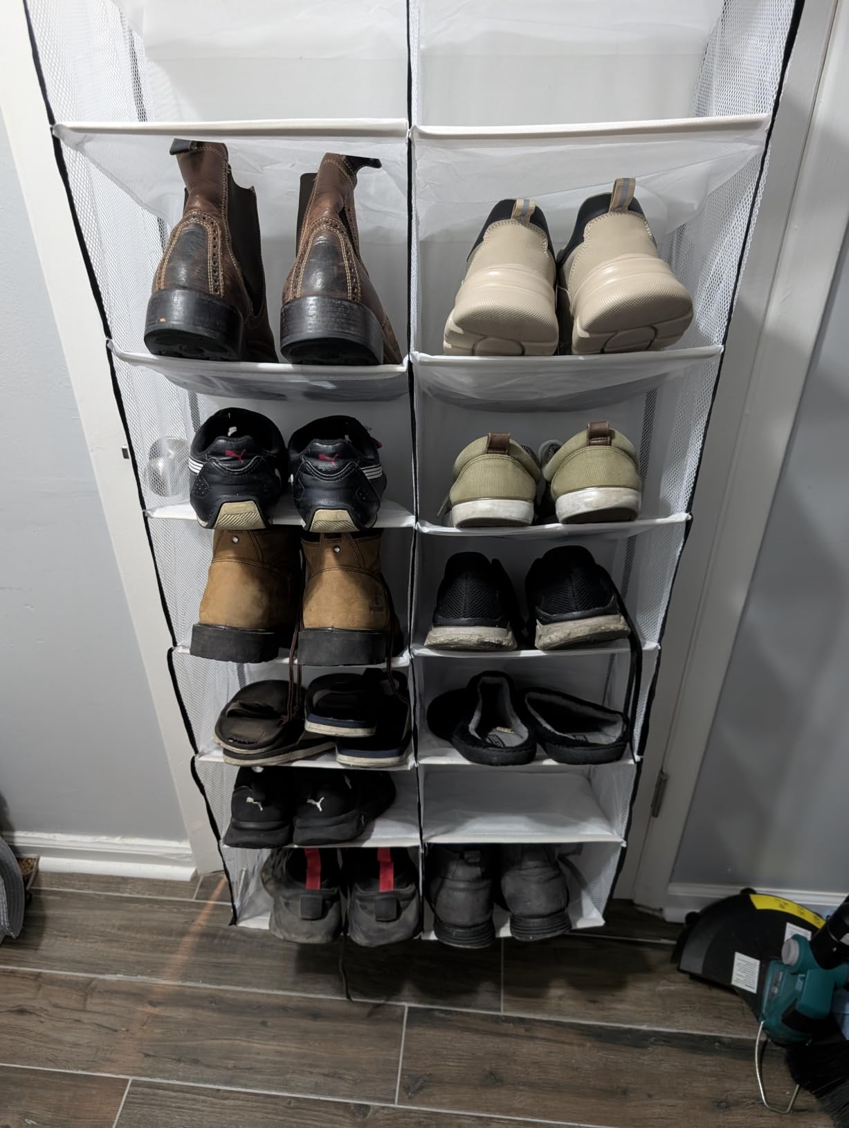 KEEPJOY 20-30 Pairs Over the Door Shoe Organizer, Mesh Hanging Shoe Rack for Door Storage with 20 Wide Deep Pockets,10-Tier Black Door Shoe Holder Fits Sneakers, Boots. customer photo 1