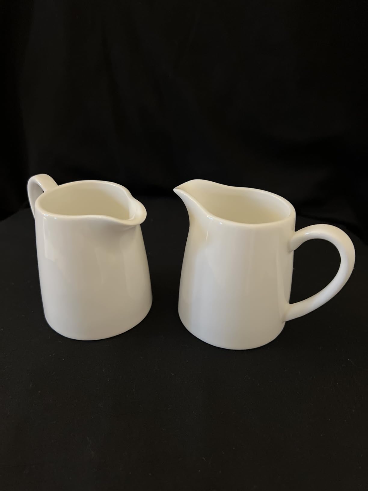 Leinuosen 8 oz Ceramic Creamer Pitcher Set of 2, Milk White Pitcher with Handle for Coffee, Tapered Design, Drip-Free Spout, Porcelain Creamer for Milk, Syrup, Dishwasher Safe customer photo 2