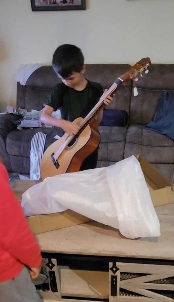 Pyle 36-Inch Beginner Classical Acoustic Guitar Kit, 3/4 Size Junior Nylon String Guitar for Kids and Adults, Includes Gig Bag, Strap, Spare Strings, Picks, Cleaning Cloth, 18 Frets, Natural, Gloss customer photo 2