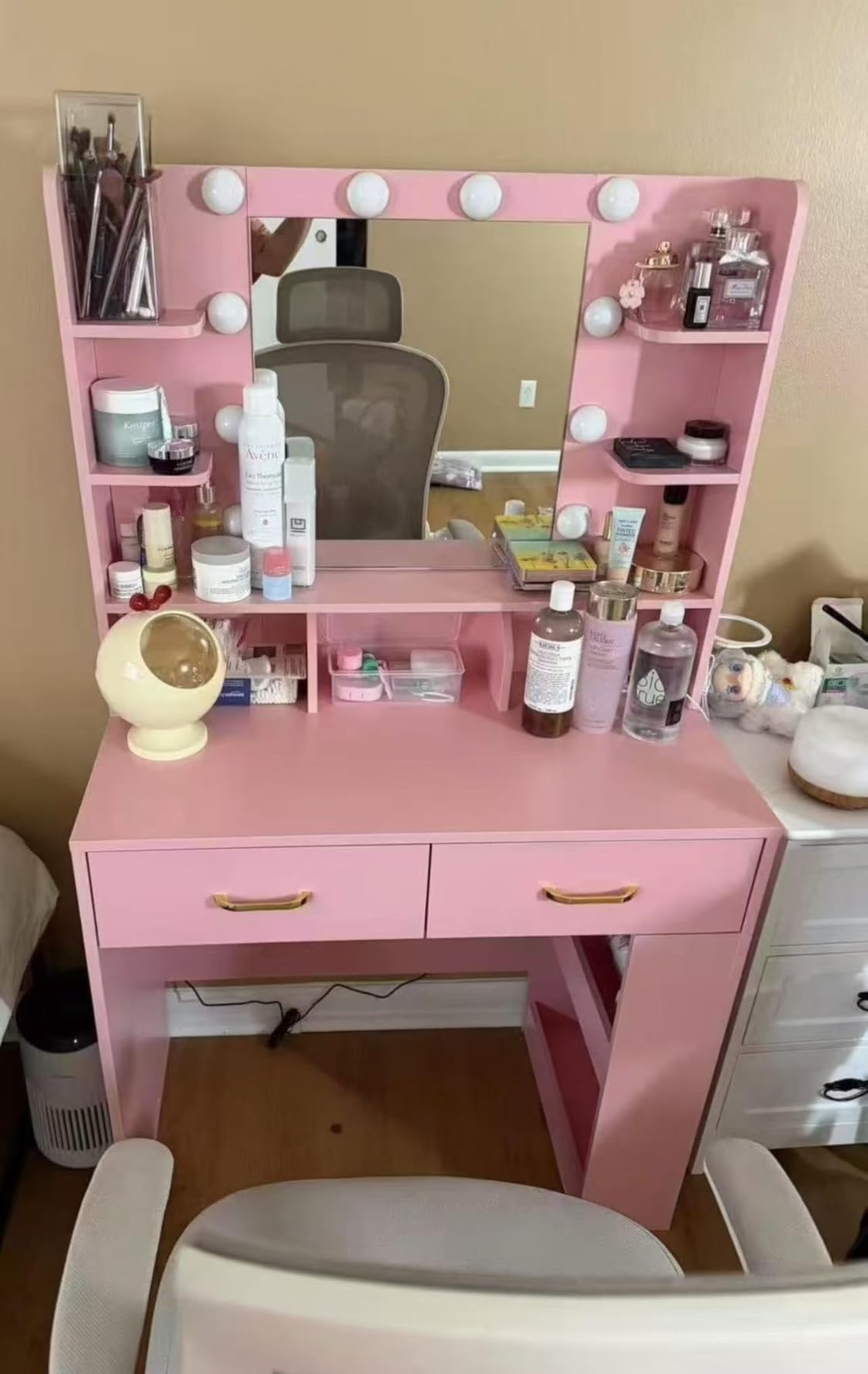 COMHOMA Vanity Desk with 3-Way Mirror and Lights, Makeup Vanity with 360° View Mirror, 3 Lighting Modes, 6 Drawers,Storage Cabinet Fluted Wood Vanity Table with Jewelry Hook for Women Girls customer photo 2