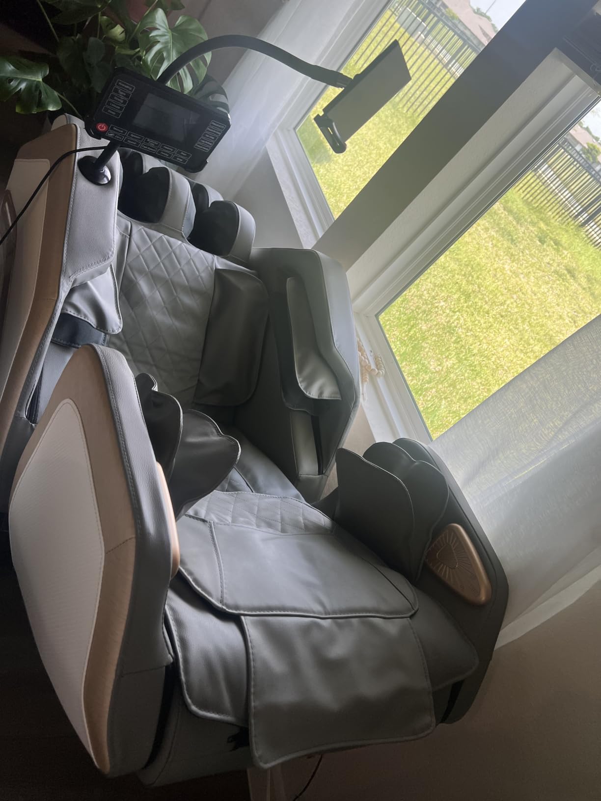Massage Chair Full Body 14 Fixed Roller Zero Gravity 5 Auto Modes customer photo 1