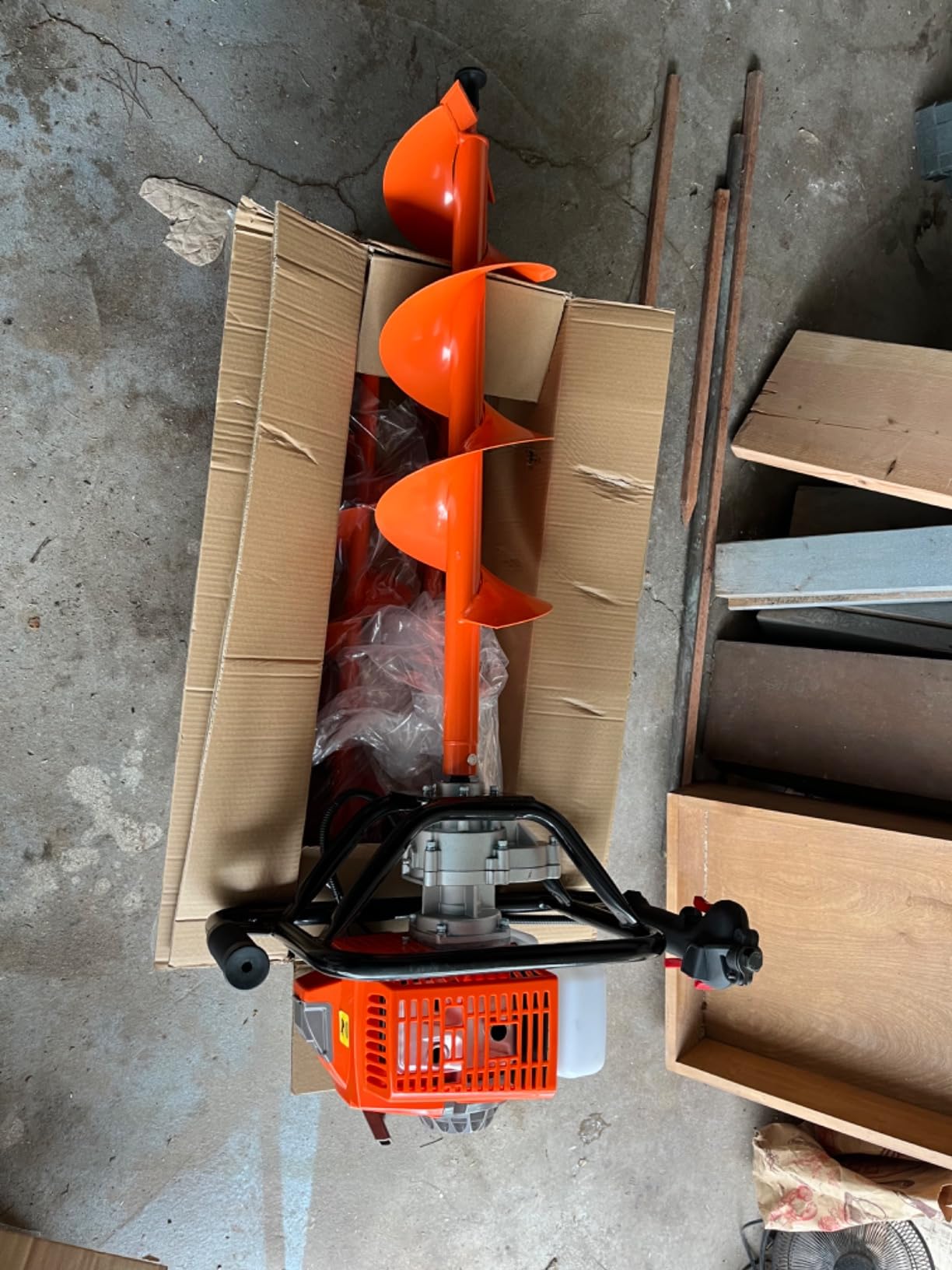 NEO-TEC 72CC Post Hole Digger Gas Powered Auger with 8