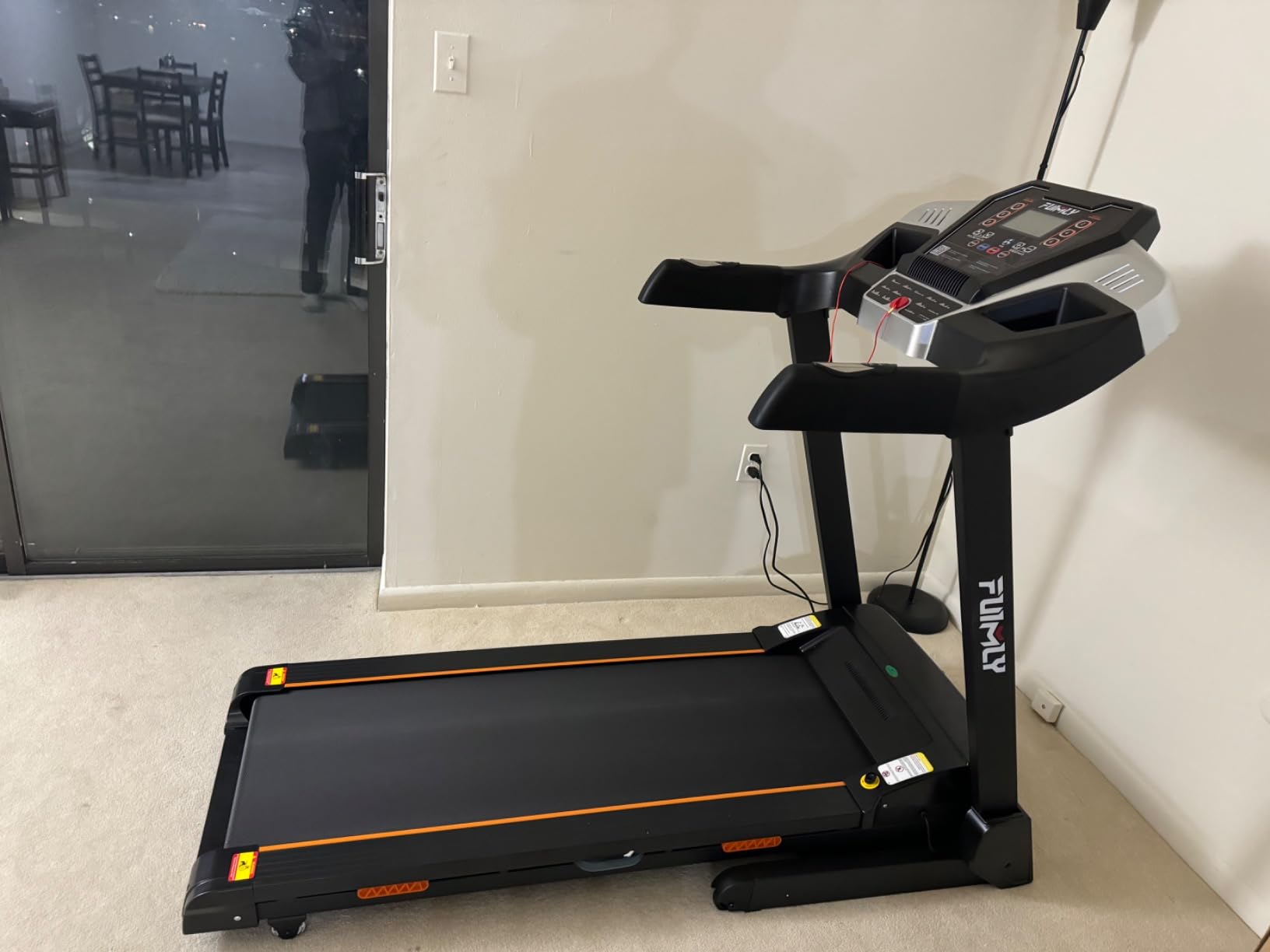 Treadmill with 20% Auto Incline, FUNMILY 4.5HP Heavy Duty Treadmill for Home, 400 lb Weight Capacity Folding Running Machine, Smart Data Monitoring/Shock Absorption/Large LED Display customer photo 2