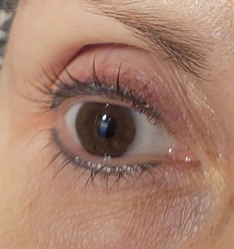 VieBeauti Eyebrow Growth Serum for Longer Fuller Thicker Looking Brows customer photo 1