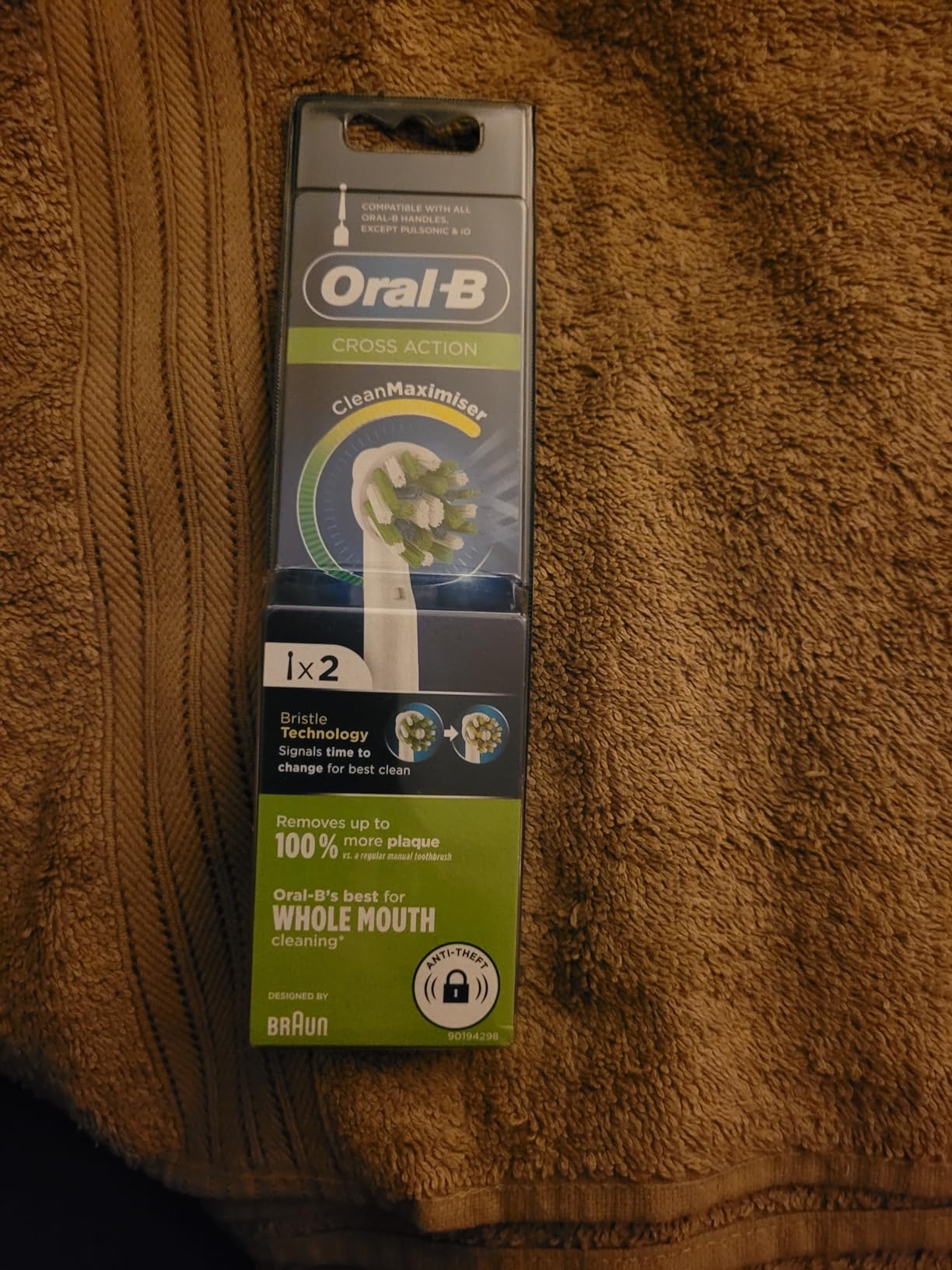 Oral B Cross Action Electric Toothbrush Replacement Brush Heads Refill, 4Count customer photo 1