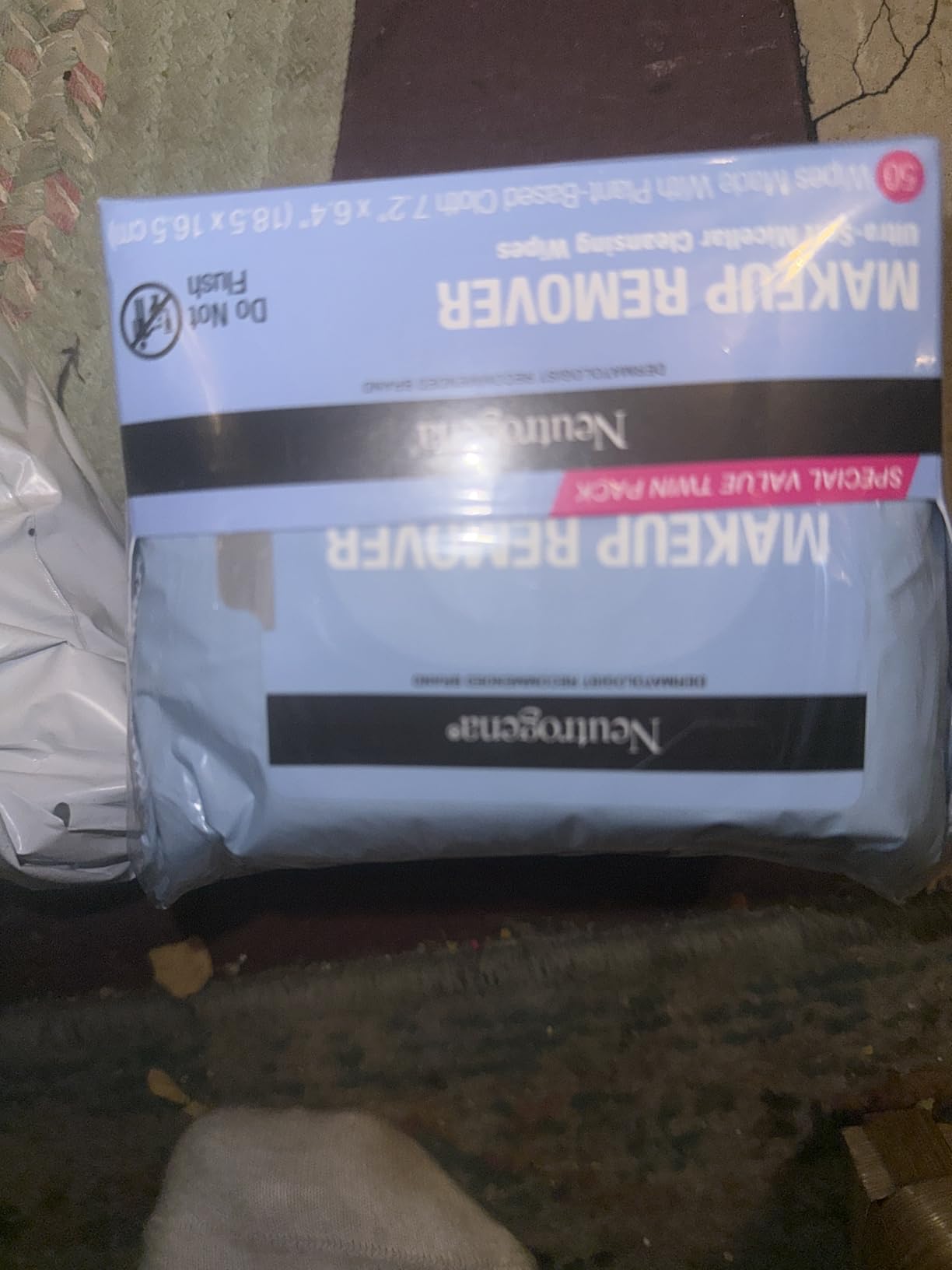 Neutrogena Makeup Remover Micellar Wipes, 2 Pack of 25 Ct customer photo 1