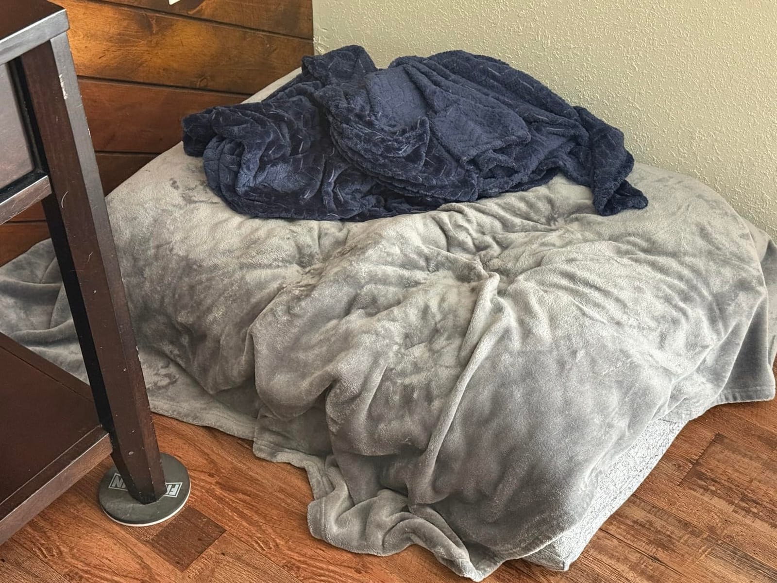 Bedsure GentleSoft Fleece Bed Blankets Queen Size Grey - Soft Cozy Warm Fall Throw Blanket Halloween Decorations Lightweight Anti-Static, Room Home Decor Gifts for Husband and Men, 90x90 inches customer photo 2