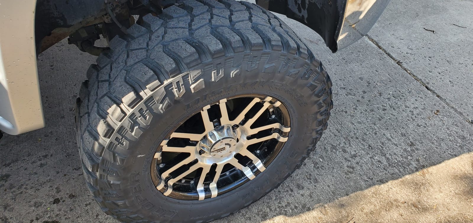 Cooper Discoverer STT Pro All-Season 37X13.50R22LT 123Q Tire customer photo 2