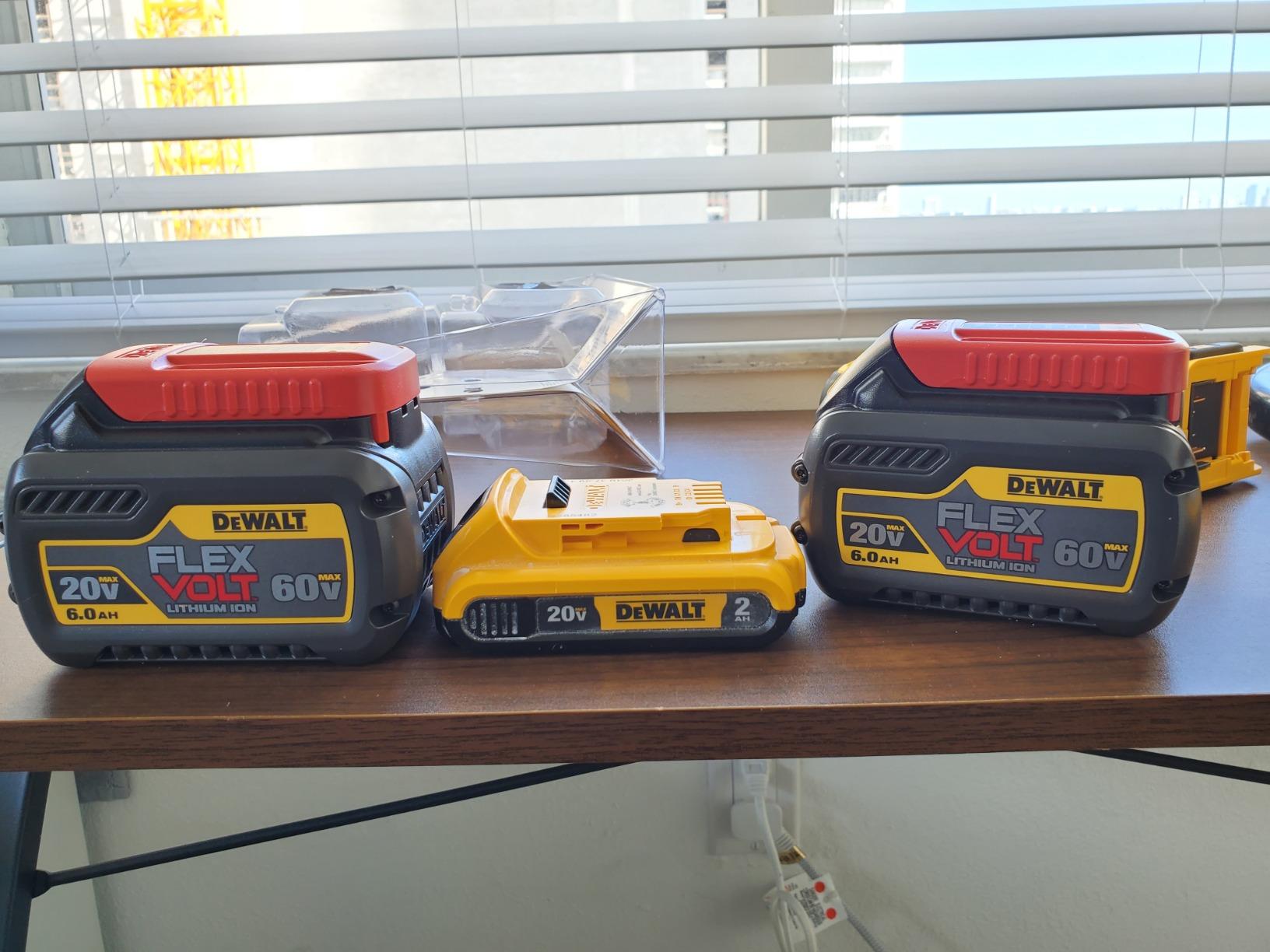 DEWALT DCB606 FLEXVOLT Battery customer photo 1