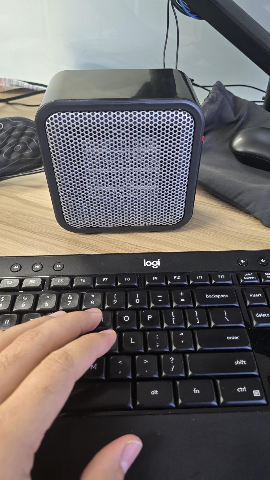 Amazon Basics Mini DQ1722D customer photo 2