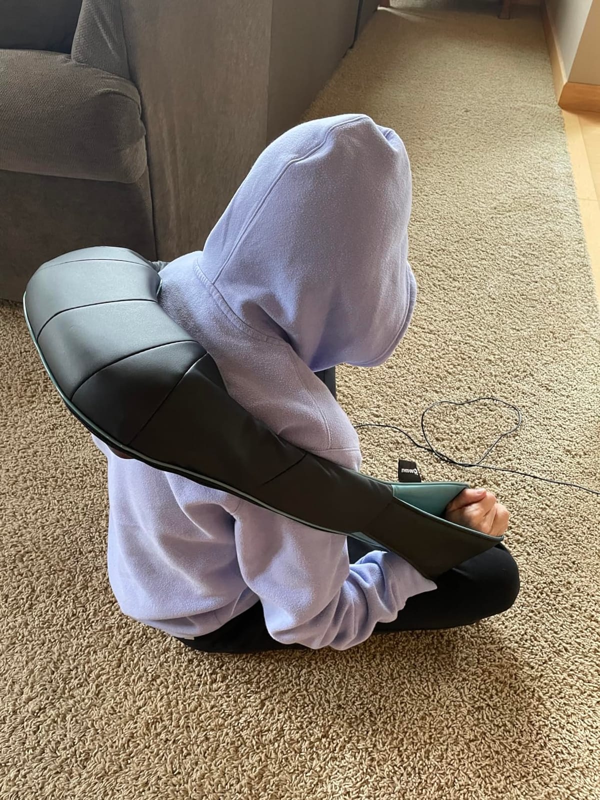Mo Cuishle Shiatsu Back Neck & Shoulder Massager with Heat, Gifts (Black) customer photo 2