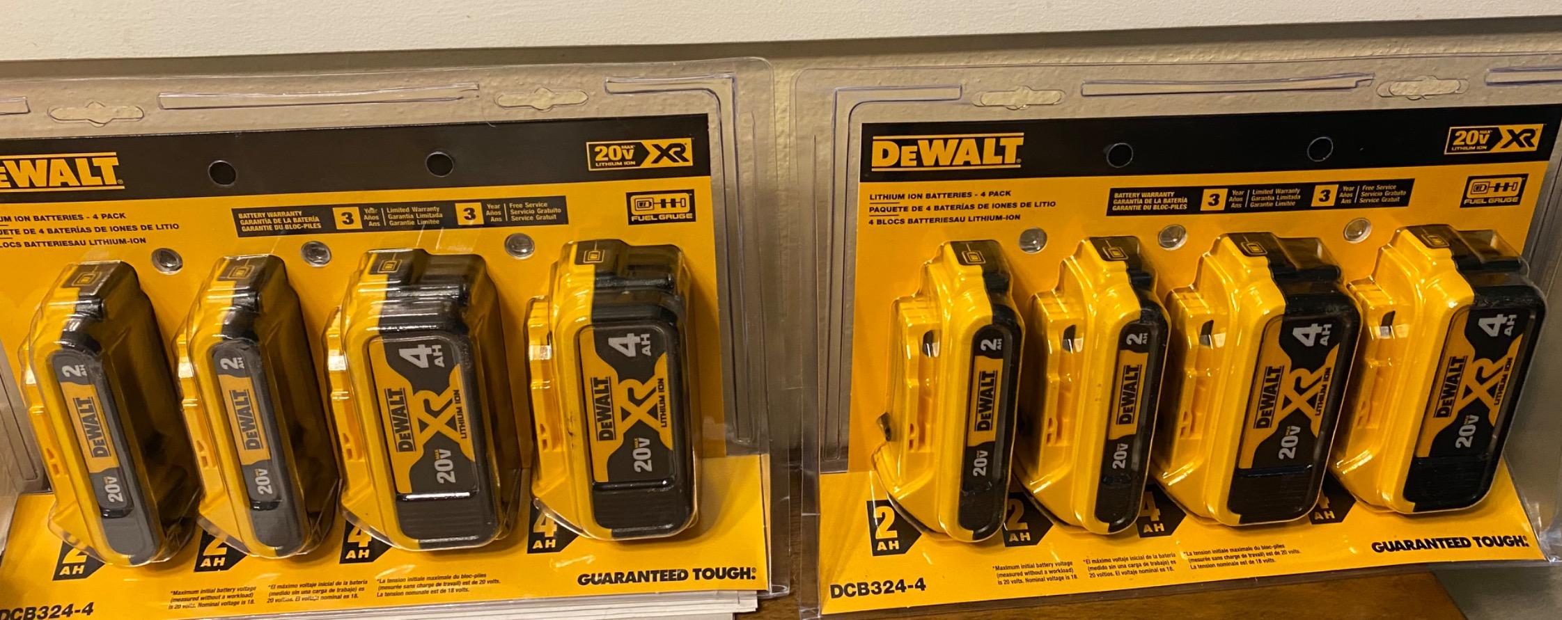 DEWALT DCB324-4 Battery 4-Pack customer photo 1
