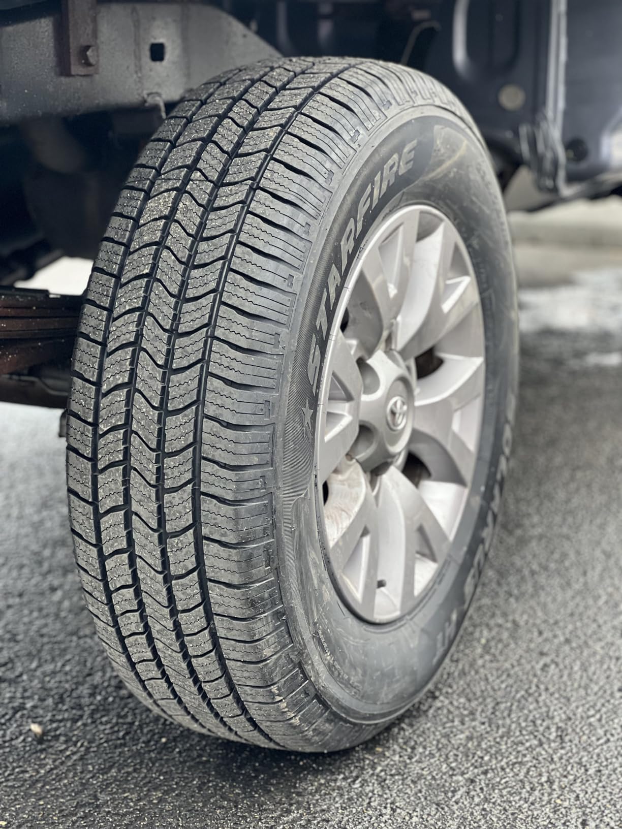 Starfire Solarus HT All-Season 275/55R20XL 117H Tire customer photo 1