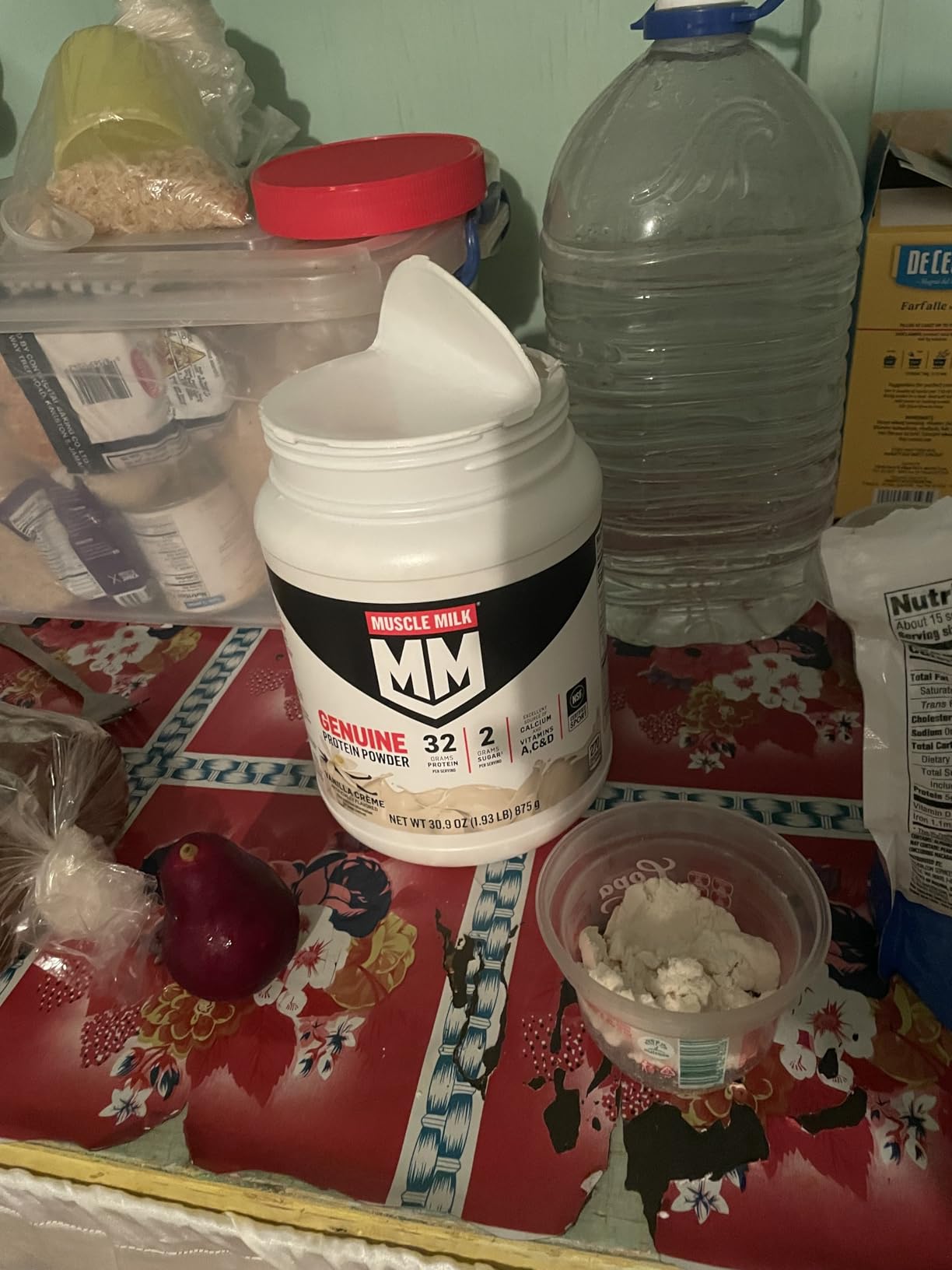 Muscle Milk Genuine Protein Powder, Vanilla Crème, 1.93 Pounds, 12 Servings, 32g Protein, 2g Sugar, Calcium, Vitamins A, C & D, NSF Certified for Sport, Energizing Snack, Packaging May Vary customer photo 2