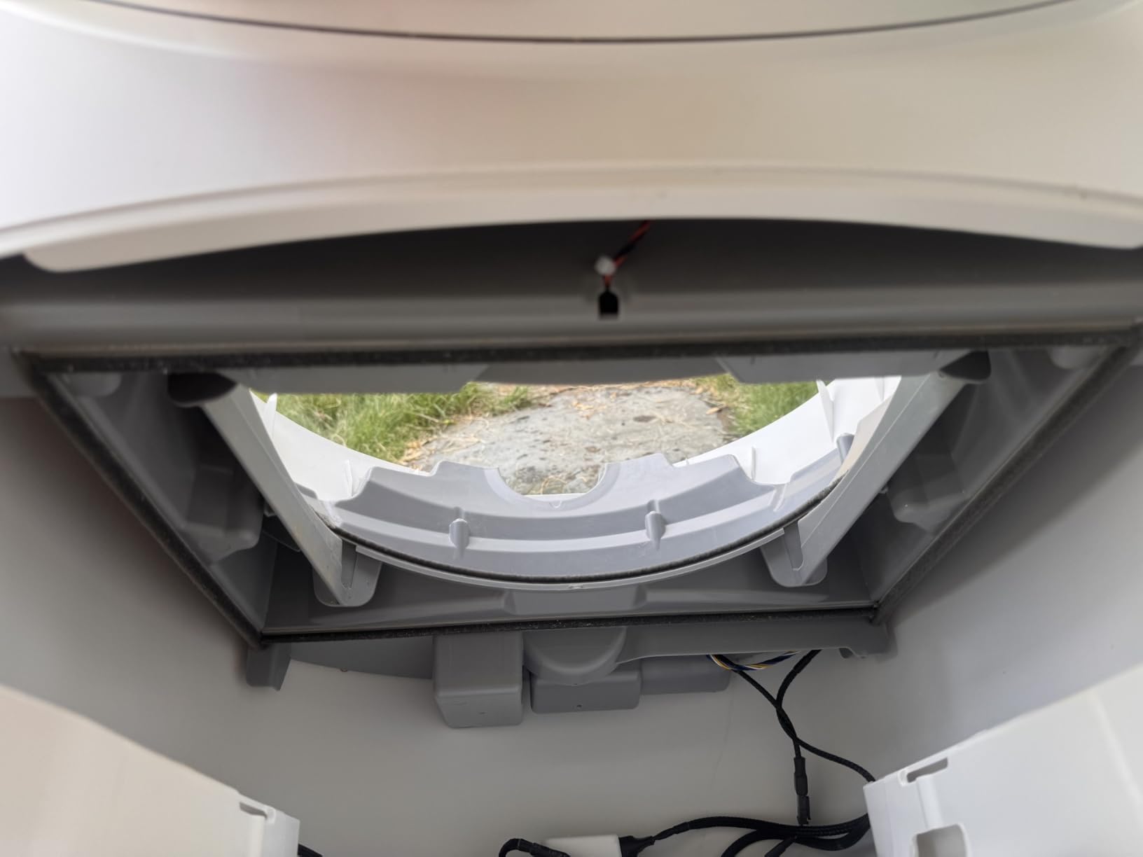Whisker Litter-Robot 4 with Step & Fence, Black - Automatic customer photo 1