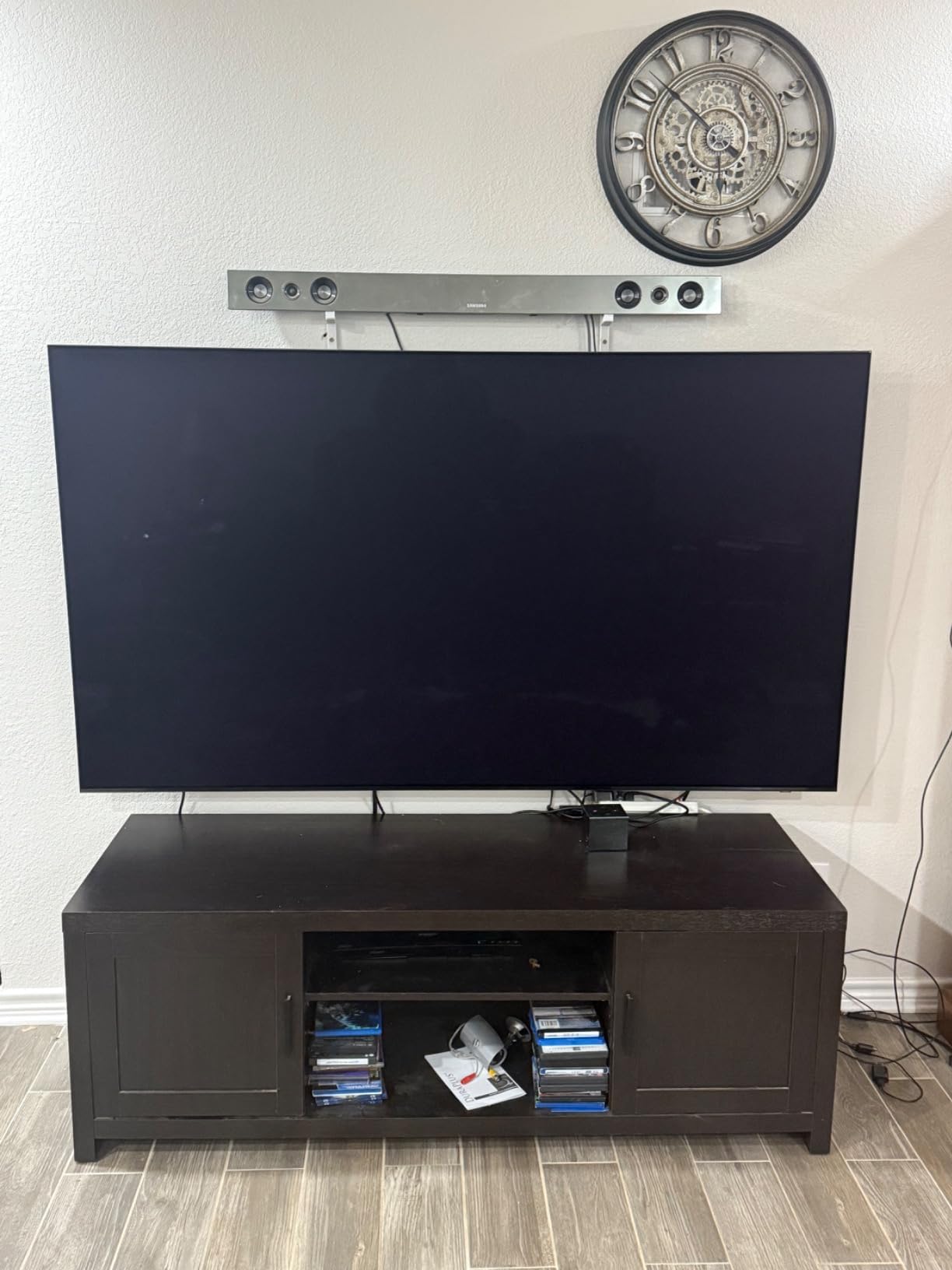 Samsung S90D 77-inch customer photo 2