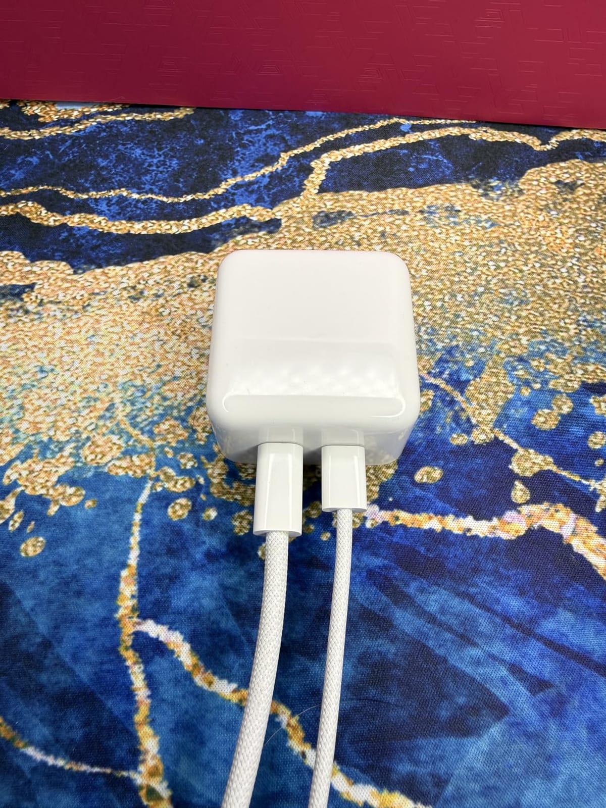 Apple 35W Dual USB-C Port Compact Power Adapter customer photo 1