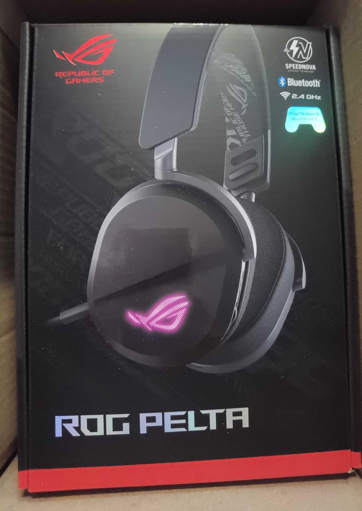 ASUS ROG Pelta Wireless Gaming Headset with Detachable Mic - Black customer photo 2