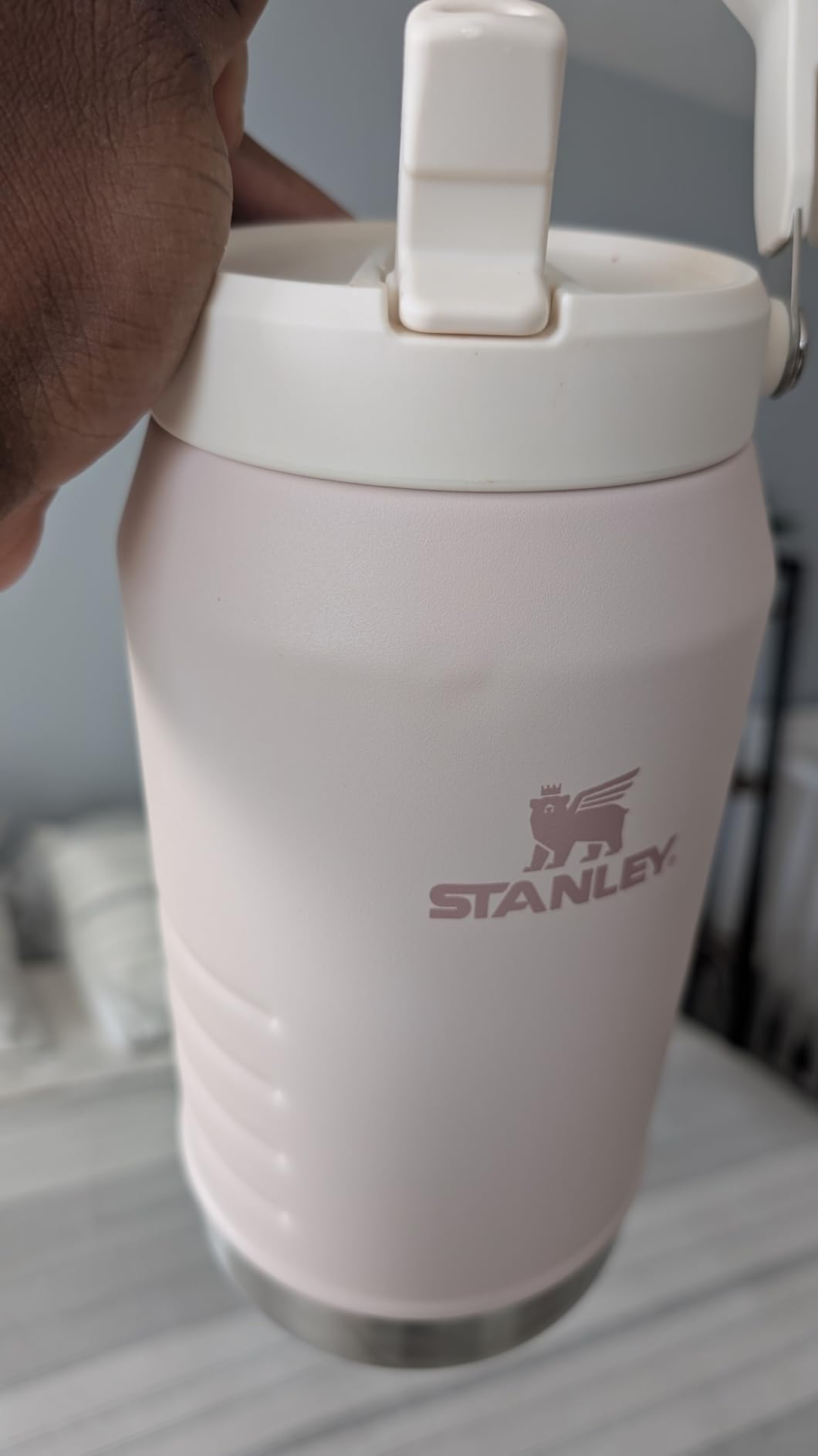 STANLEY IceFlow Flip Straw 2.0 Jug, 40 oz, Black 2.0 customer photo 1