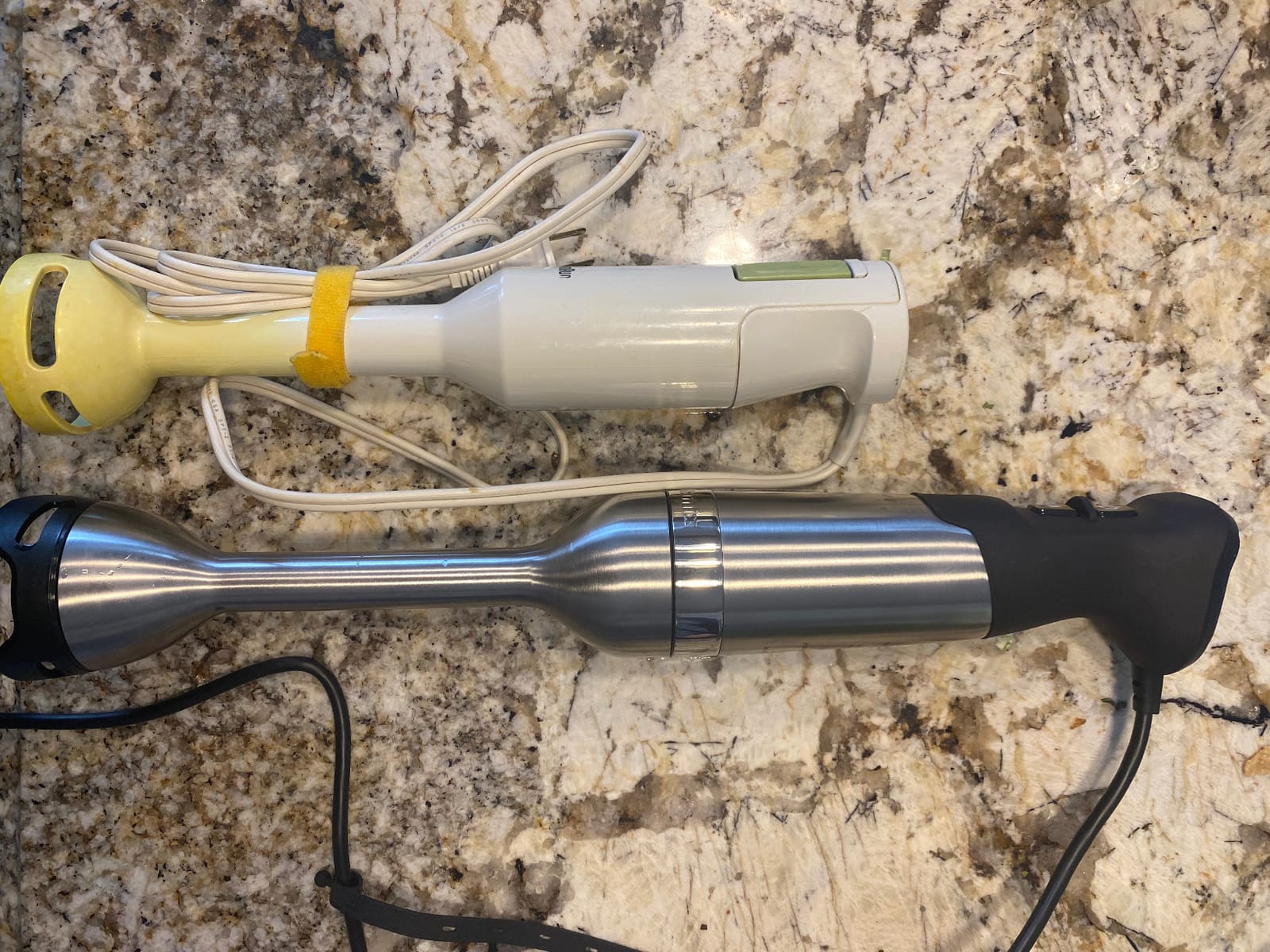 Vitamix 5-Speed Immersion Blender, 625-Watt Motor, Stainless Steel/White customer photo 1