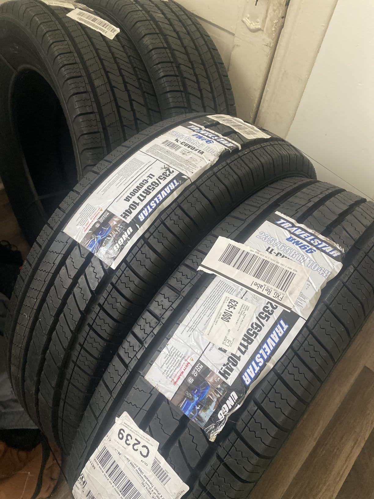 Set of 4 Travelstar UN66 245/60R18 105V High Performance CUV/SUV Tires customer photo 1