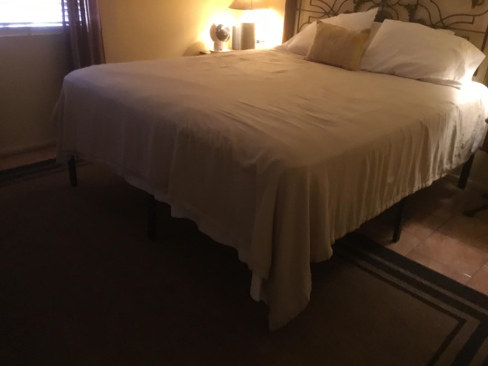 yookare 14 Inch Queen Platform Bed Frame - 3500 lbs Heavy Duty Metal Mattress Foundation with Safe Rounded Corners & Recessed Legs, Non-Slip Mattress Retainers, Noise Free, No Box Spring Needed customer photo 1