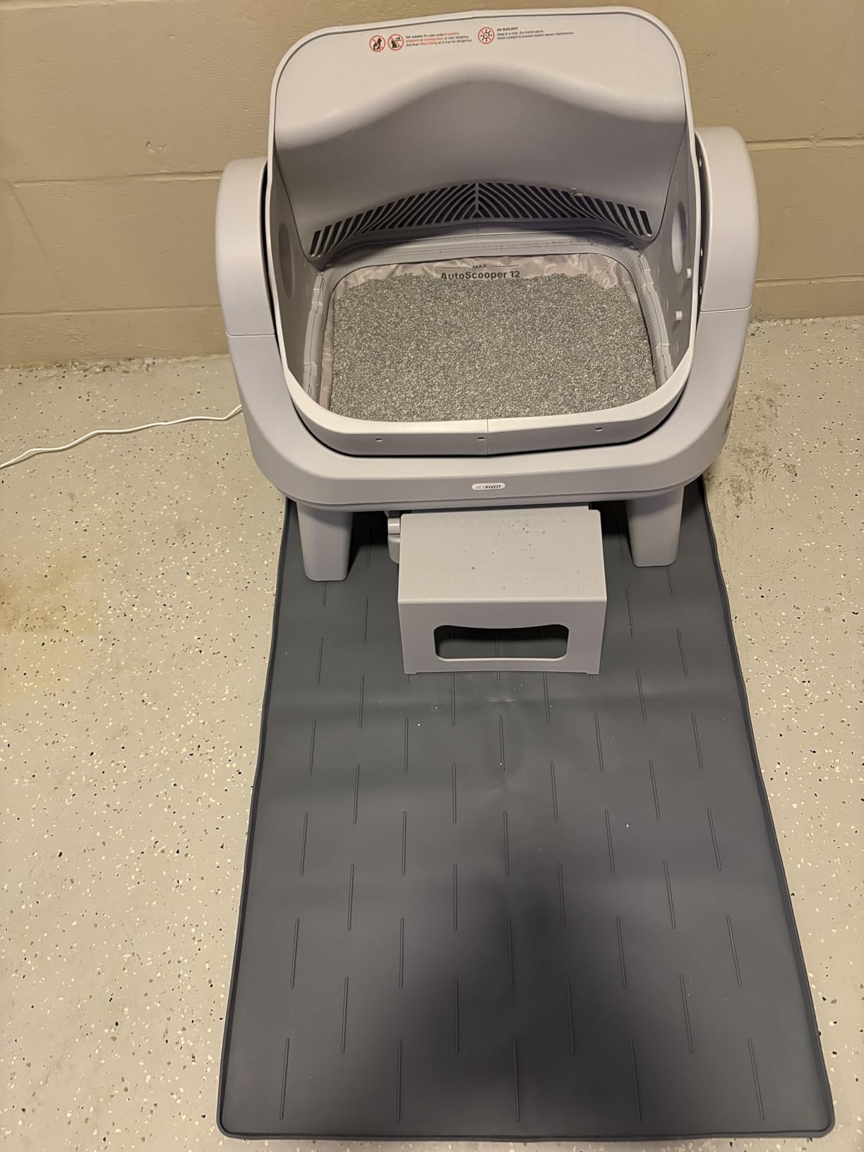 PetPivot Open Top Self Cleaning Cat Litter Box, Automatic Litter Box with 7 Pairs of Safety Sensors, Anti-Pinch Protection and Easy Access Step for Senior Cats, Dark Grey customer photo 1