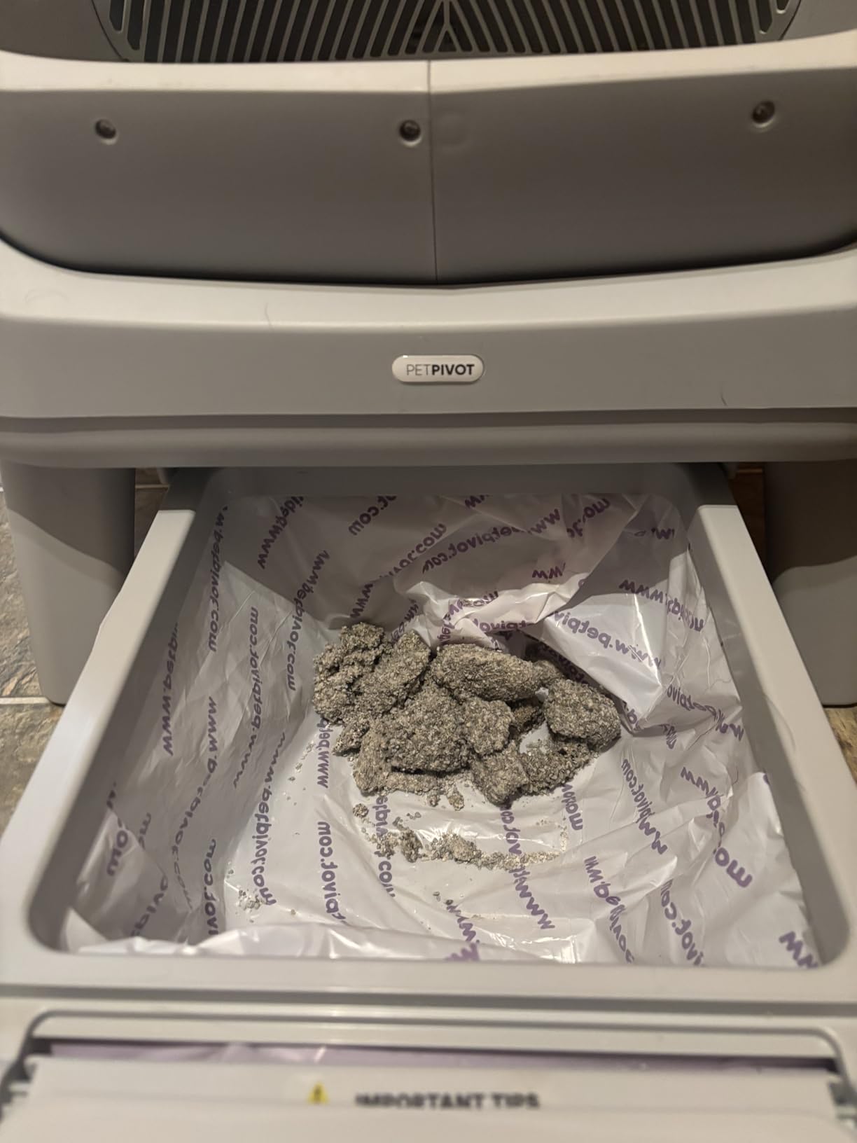 PetPivot Open Top Self Cleaning Cat Litter Box, Automatic Litter Box with 7 Pairs of Safety Sensors, Anti-Pinch Protection and Easy Access Step for Senior Cats, Dark Grey customer photo 2