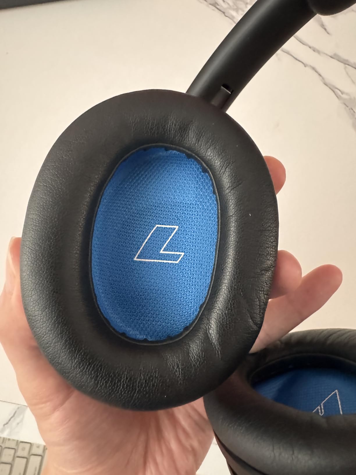 Bose QuietComfort Headphones (2nd Gen) - Wireless Headphones, Active Over Ear Noise Cancelling and Mic, Immersive Audio, USB-C Charging and Lossless Audio, Up to 24 Hours of Play time, Black customer photo 1